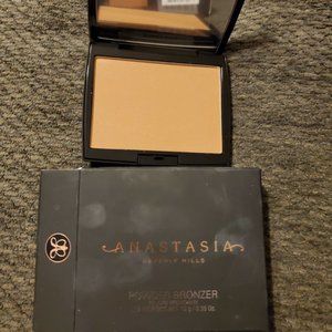 Anastasia Beverly Hills Makeup - ANASTASIA Powder Bronzer SADDLE Anastasia Beverly Hills Makeup - ANASTASIA Powder Bronzer SADDLE